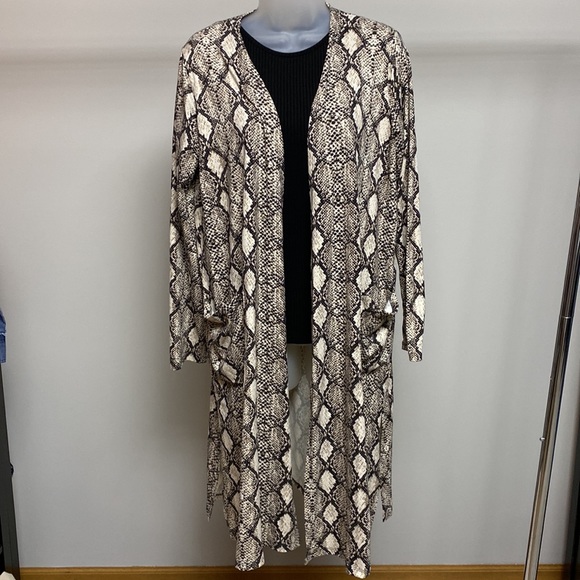 Texas True Threads snakeskin print, open-front, long cardigan. - Picture 1 of 4